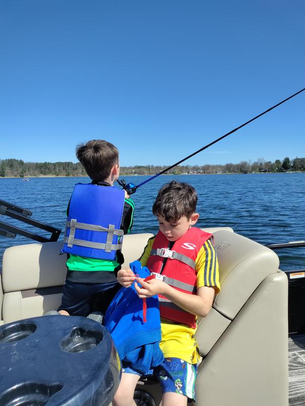 little boys peeing boat Getmyboat.com