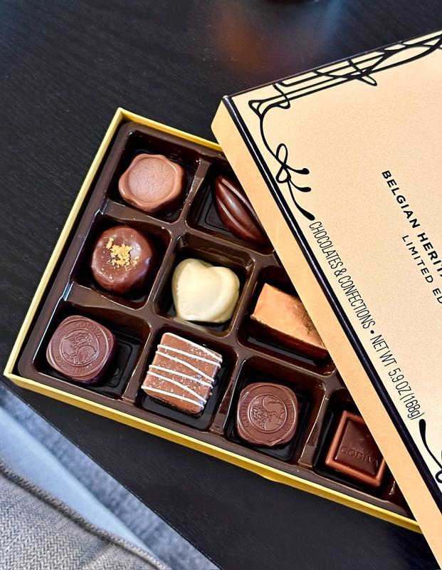 Belgian Heritage Collection Gift Box, 15pc. | GODIVA – GODIVA