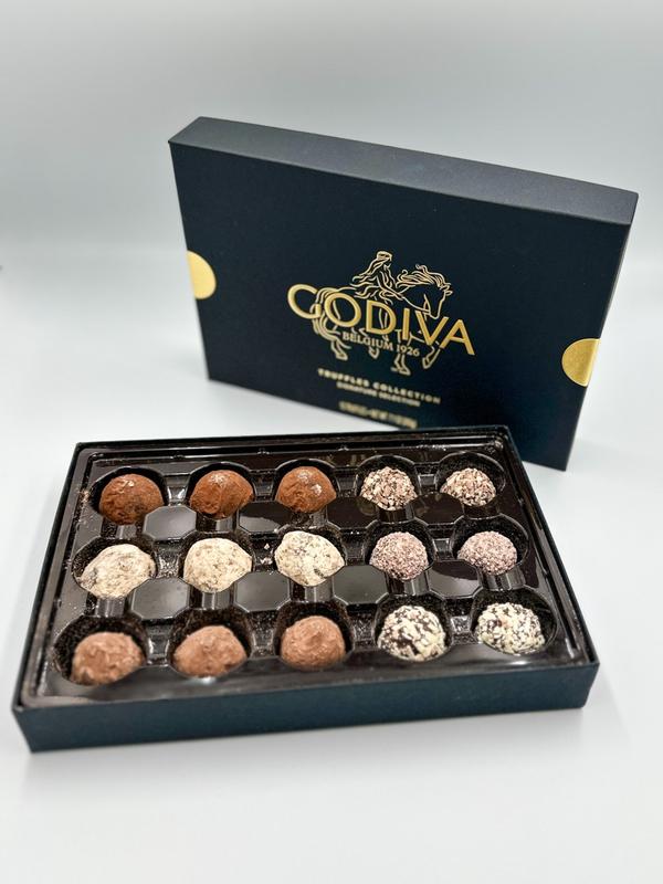 Signature Chocolate Truffles Gift Box, 15pc. | GODIVA – GODIVA