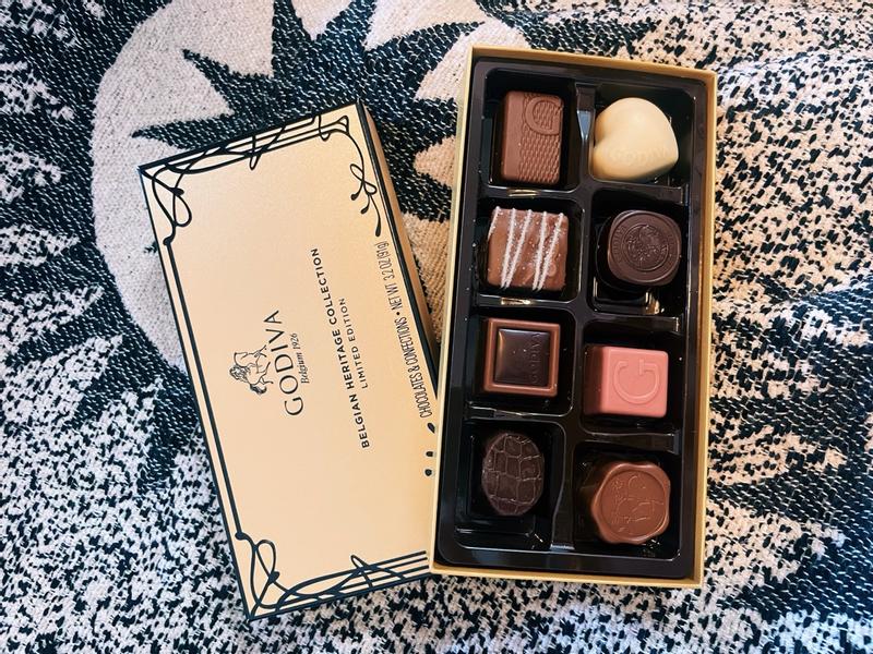 Belgian Heritage Collection Gift Box, 15pc. | GODIVA – GODIVA