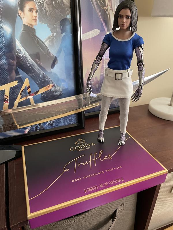 Alita Battle Angel loves Godiva chocolates