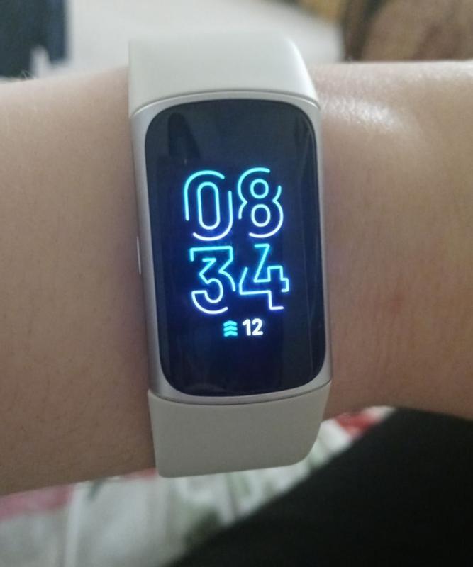 Customer Reviews for Fitbit Charge 6 Fitness Tracker in Porcelain