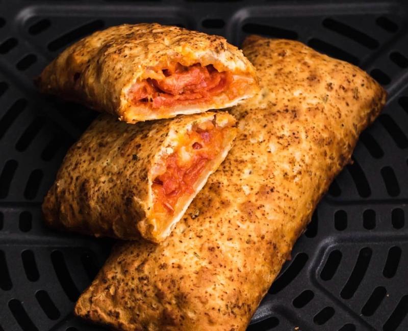 Four Cheese Pizza 17oz | Official HOT POCKETS®