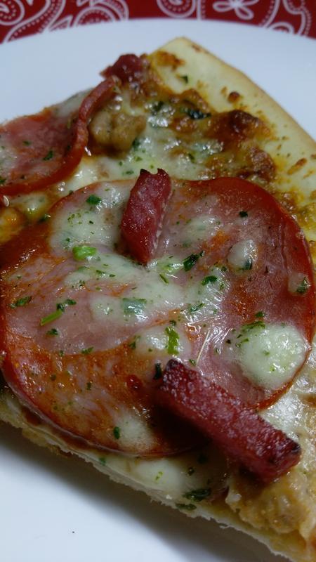 Pizza Sicilian Recipe con masa delgada crujiente