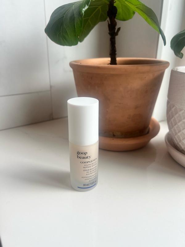 Customer photo for "Light to apply, layers well"