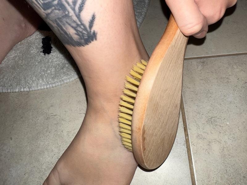 Customer photo for "Soft bristle exfoliating dry brush"