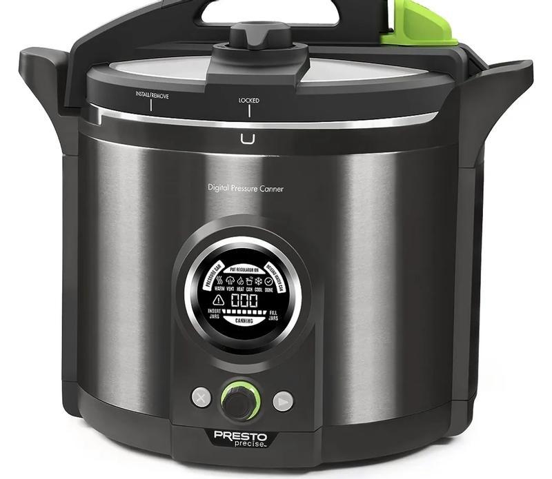 Presto Nomad 8 Traveling Slow Cooker 8-Quart - Flaw-Top Of Knob Missing