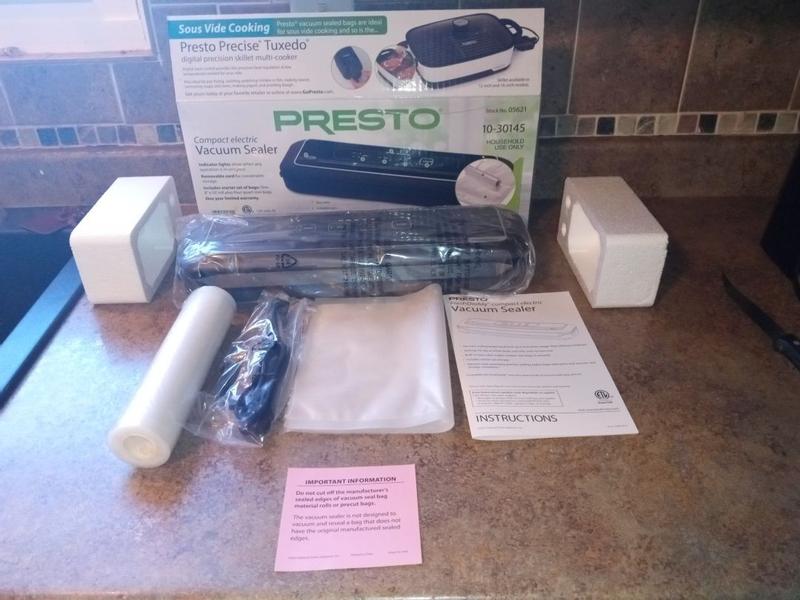 FreshDaddy™ Compact Electric Vacuum Sealer - Vacuum Sealers - Presto®