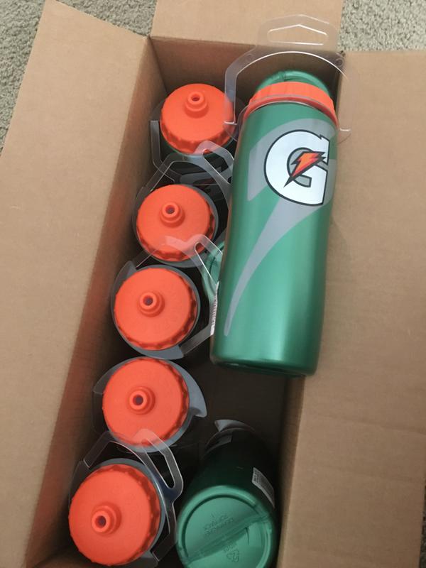 Gatorade Squeeze Bottle 28 Fluid Ounce Plastic Bottle