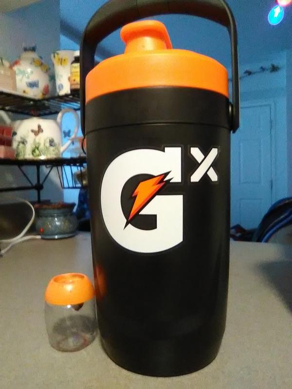 The Product along with an empty Pod.