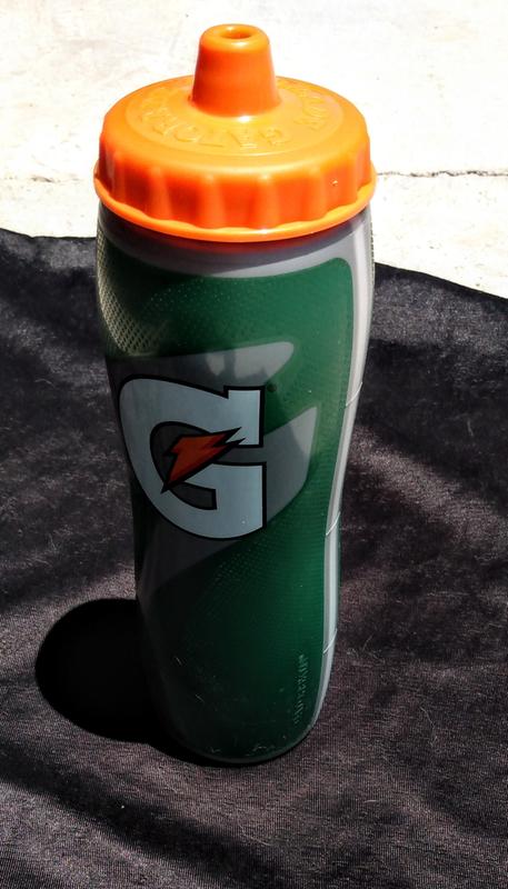 Gatorade Contour Squeeze Squirt Water Bottle 32 Oz Green Bulk Lot of 5