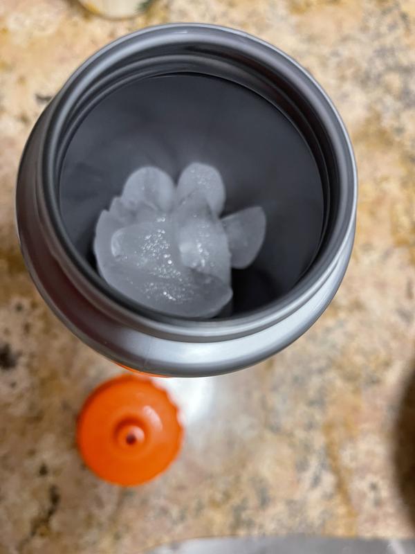 Ice stays frozen for hours!