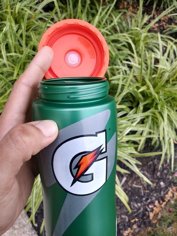 Gatorade 28 oz Plastic Squeeze Bottle, Green