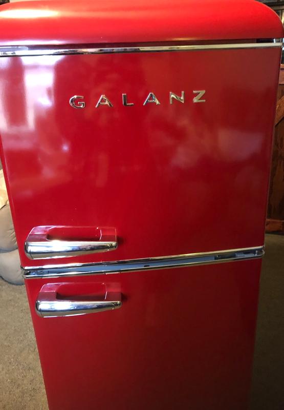 Galanz - Retro 10 Cu. Ft Top Freezer Refrigerator - White - Super 70% Off