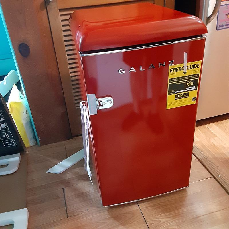 Galanz Retro Mini Refrigerator Single Door Fridge, Fridge Only In Red