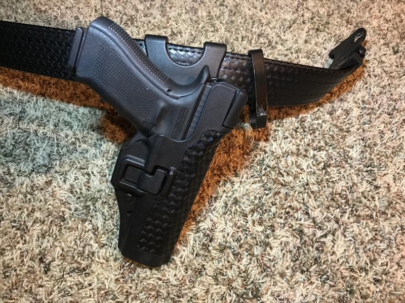 BLACKHAWK SERPA level3 Sigホルスター ダークグレー BLACKHAWK! Serpa Level 3 Auto Lock Duty Holster - Holsters & Duty