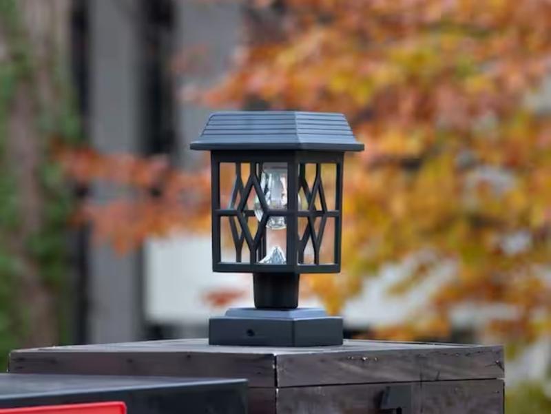 Gama Sonic 2-Pack Plantern 36x Brighter (43.2-Lumen) 1-Watt Black Solar LED Path Light