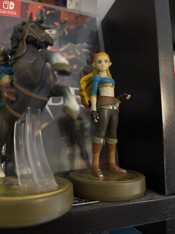 The Legend of Zelda: Breath of the Wild Zelda amiibo | GameStop