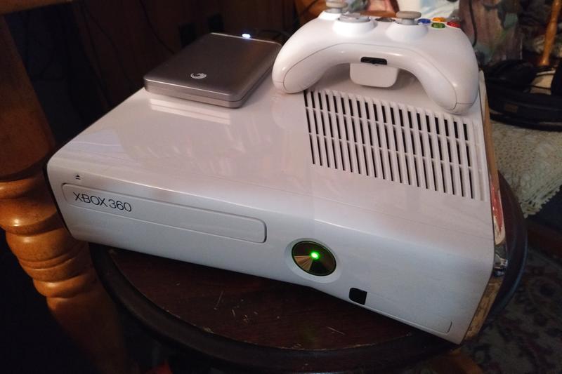Microsoft Xbox 360 S Console 4GB - White | GameStop