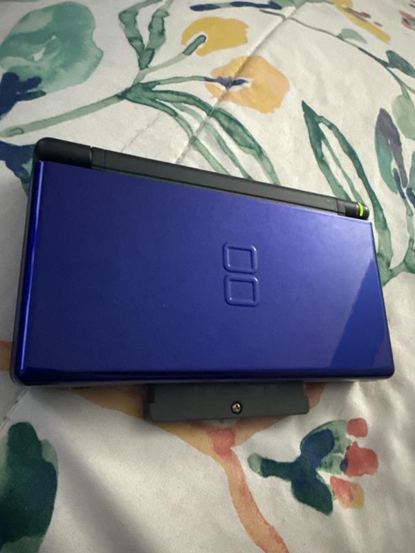 Nintendo DS Lite | GameStop