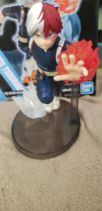 todoroki statue gamestop