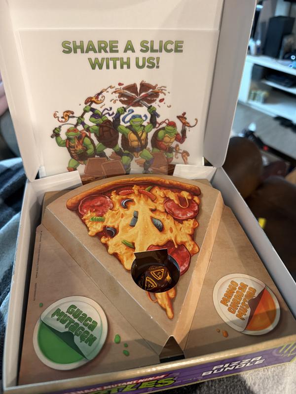 Magic: The Gathering Teenage Mutant Ninja Turtles Pizza Bundle Box