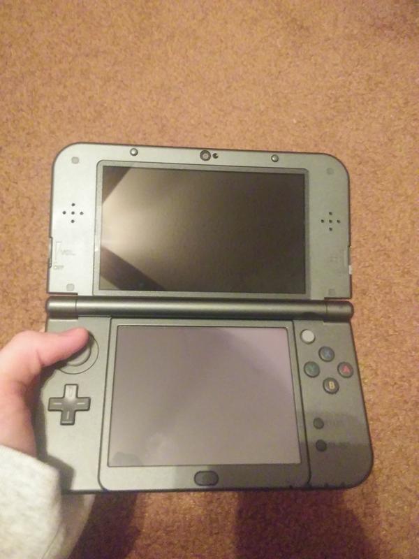 New Nintendo 3DS XL Handheld Console - Black | GameStop