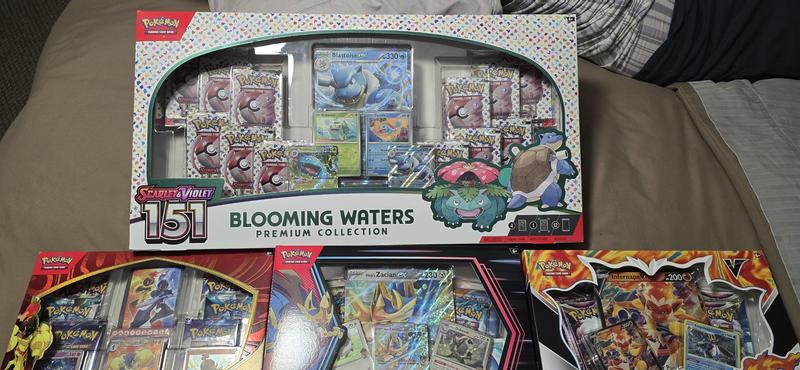 Pokemon Trading Card Game Prismatic Evolutions Elite Trainer Box | GameStop
