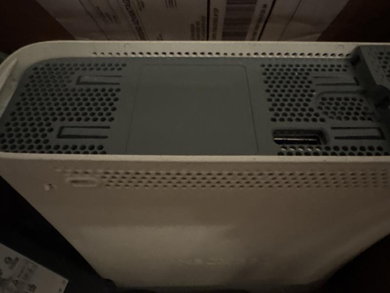 Microsoft Xbox 360 S Console 250GB - Black | GameStop