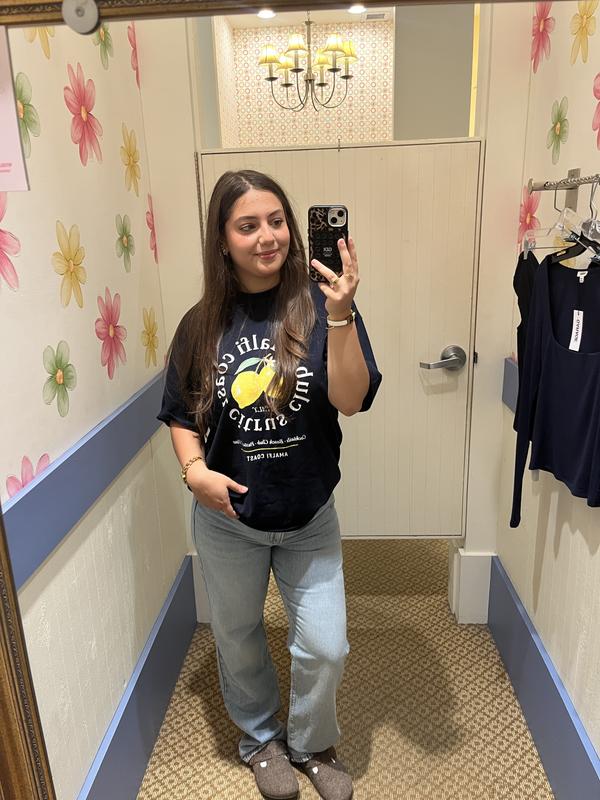 Relaxed Straight Jeans