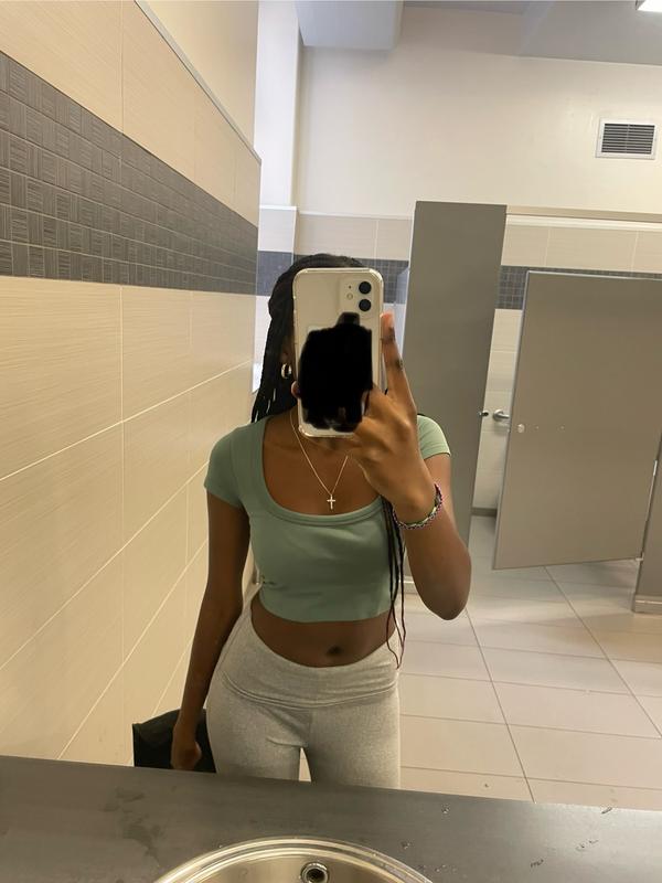 Skyler Scoop Seamless Tee