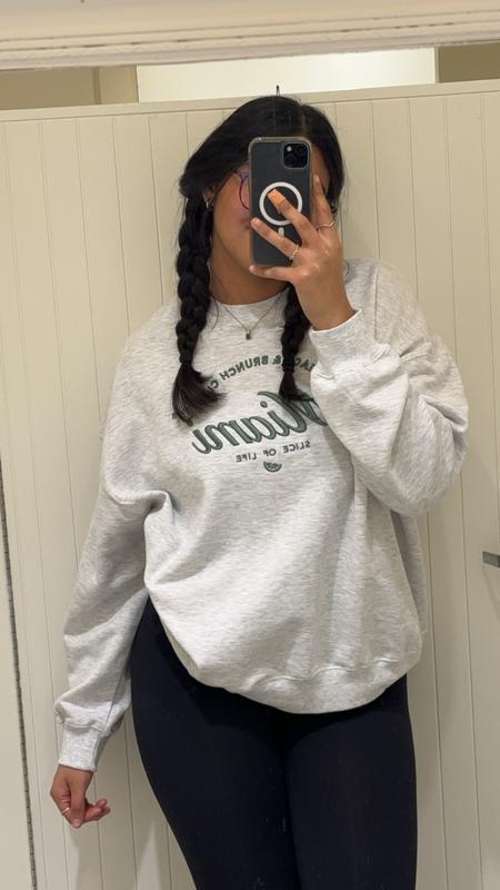 Oversized Crewneck Sweatshirt