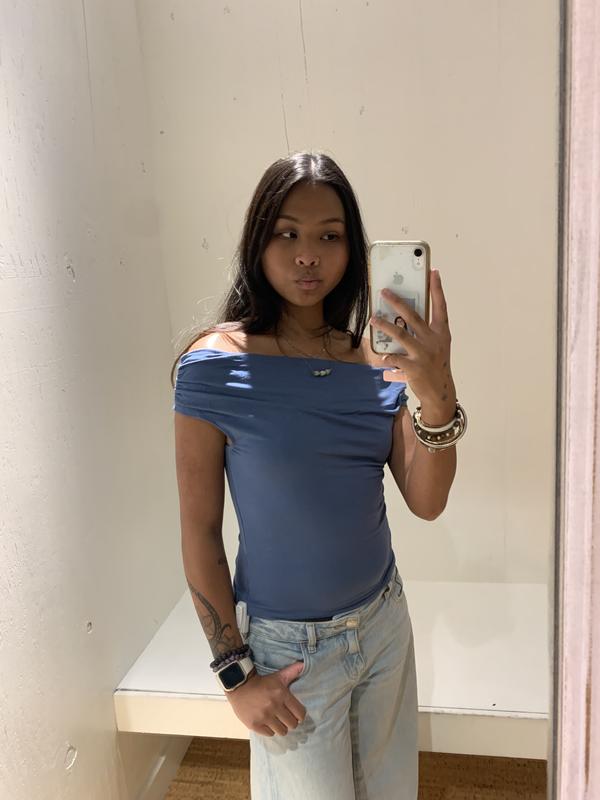 Smooth Off Shoulder T-Shirt
