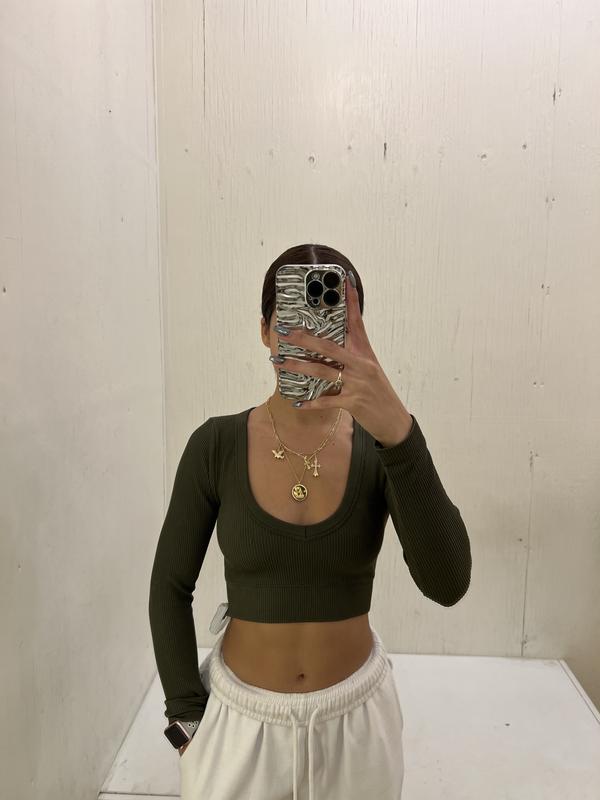 Pacsun seamless long sleeve top in vetiver green