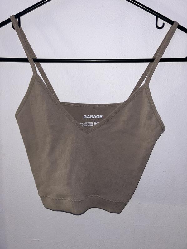 Sofi Seamless V-Neck Cami Top Brobei