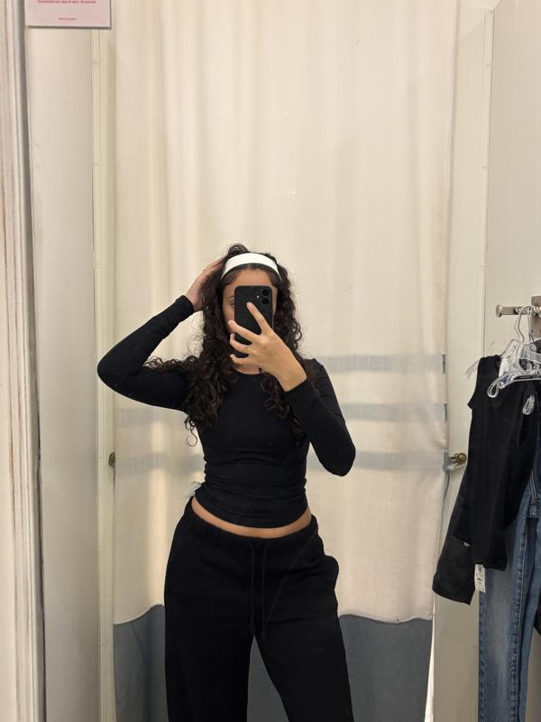 Sleek Crewneck Long Sleeve Top
