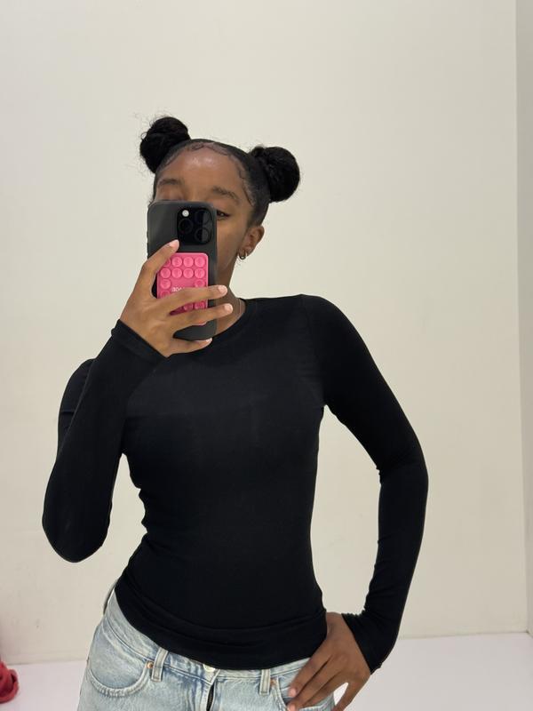 Smooth Long Sleeve Crewneck Top