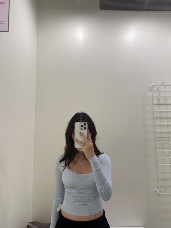 Soft Scoop Neck Long Sleeve Top