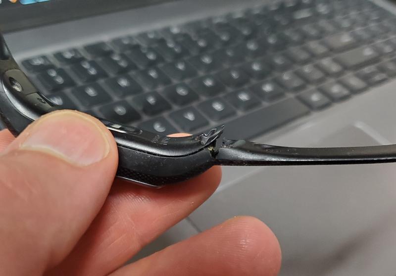 band splits by charger connections