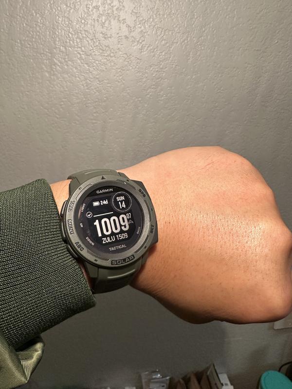 I like the Army green matches with my jacket color.