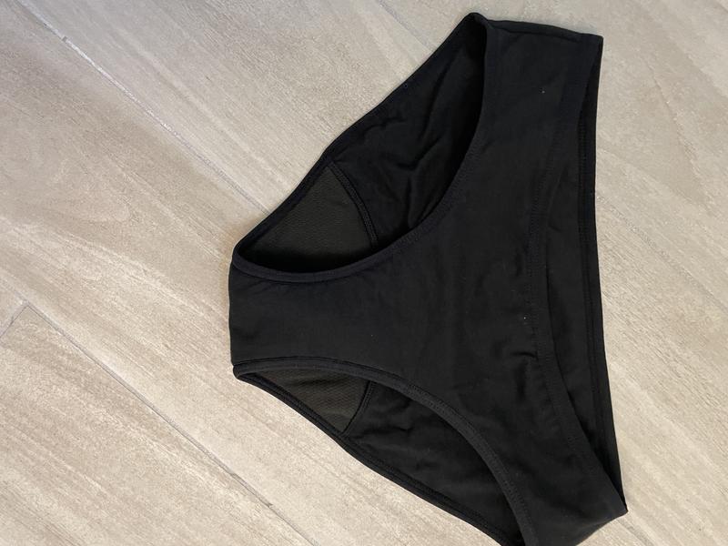 Customer photo for "Please fox absorbency lining to be more comfy"