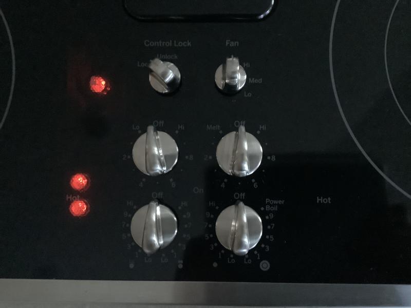GE Profile 30-in 4 burners Smooth surface Stainless steel Electric ...
