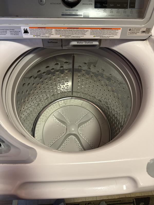 GE 5.2-cu ft High Efficiency Impeller Smart Top-Load Washer