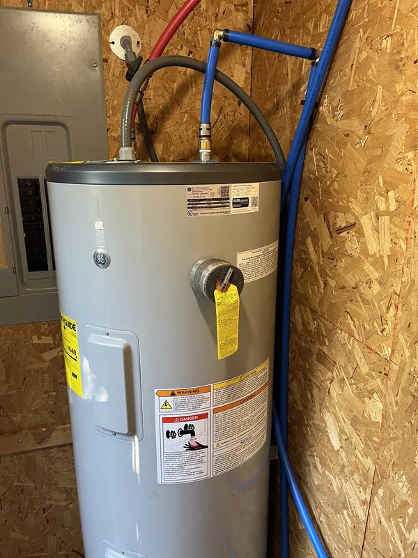 GE 50-Gallon Tall 1-year Limited Warranty 5500-Watt Double Element Electric  Water Heater at Lowes.com