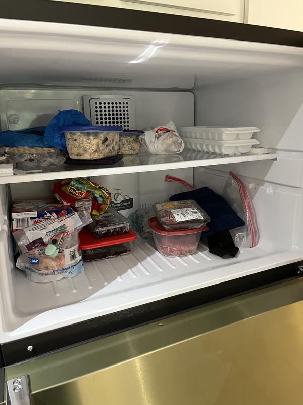 Reviews for GE 21.9 cu. ft. Top Freezer Refrigerator in