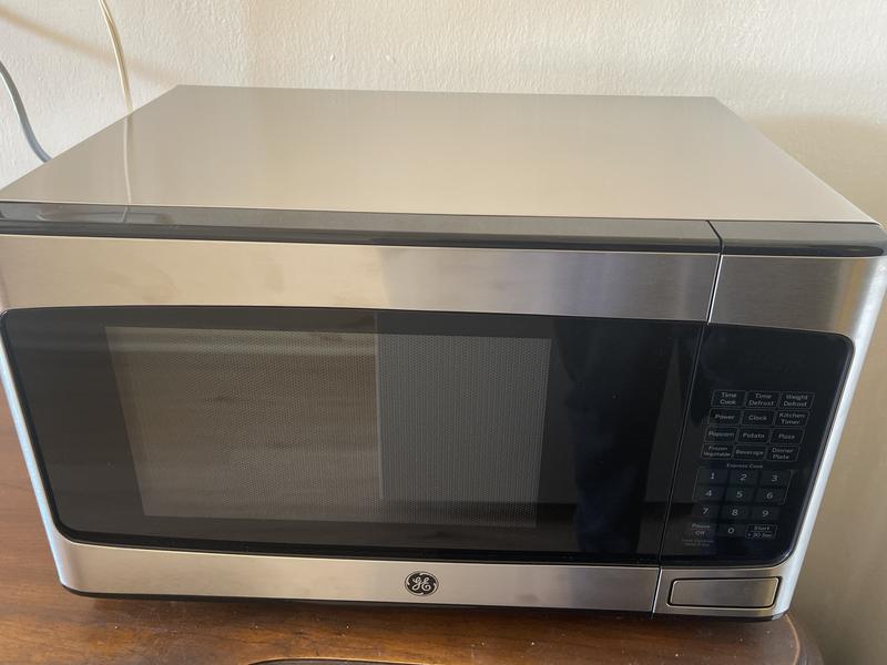 GE - 1.1 Cu. ft. Mid-Size Microwave - Stainless Steel