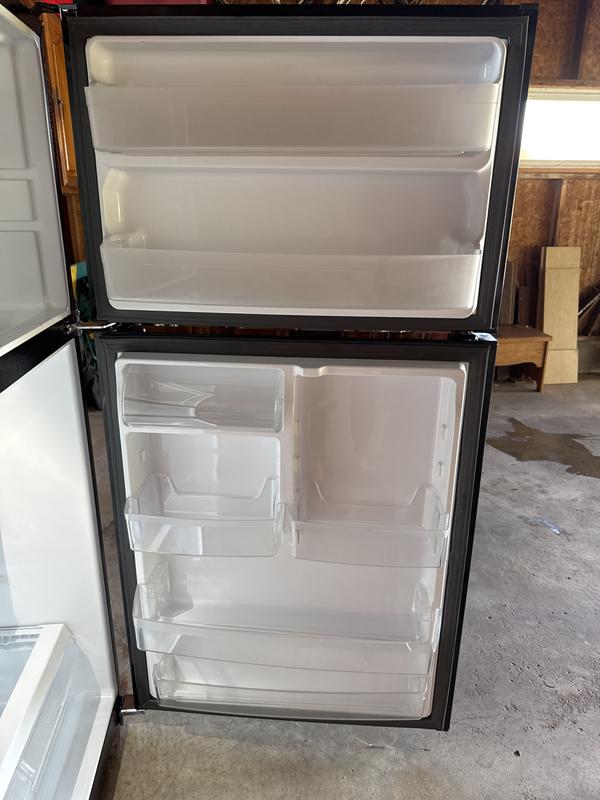 roget251ページ GE GTS22KGNRBB 21.9 CuFt Top-Freezer Refrigerator in Black