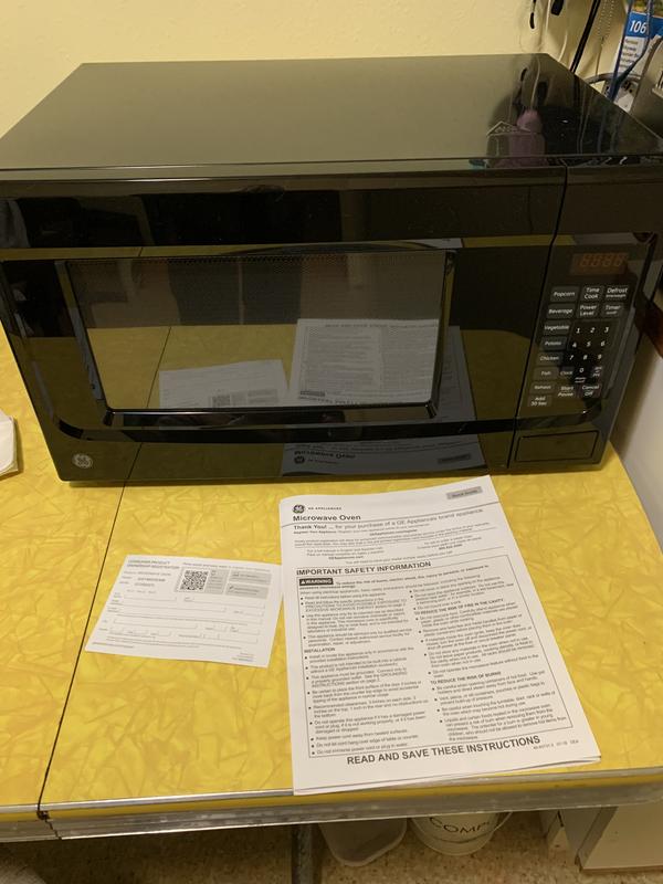 GE JES1139DSWW 1.1 cu. ft. Countertop Microwave Oven with 1,100 Cooking  Watts, 10 Power Levels, 6 Instant-On Options, Glass Turntable and  Electronic Touch LED Controls: White