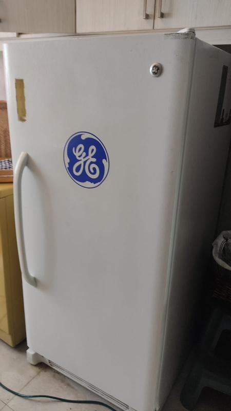 GE 13.7-cu ft Frost-free Upright Freezer (White) in the GE 13.7-cu ft Frost-free Upright Freezer (White) in the