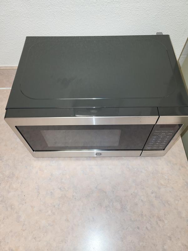 GE JES1072DMBB Black 0.7 cu. ft. Capacity Countertop Microwave